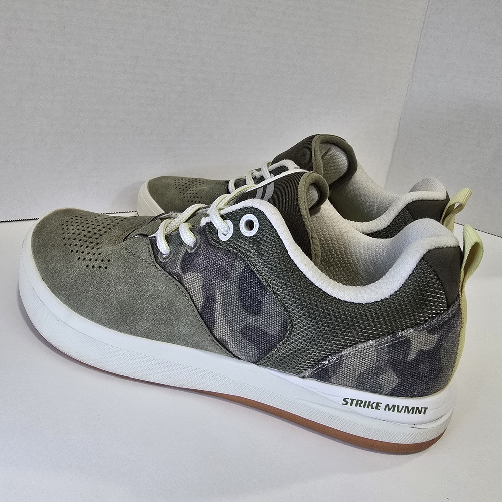 STRIKE MVMNT HAZE Green Camo Trainer Women's Siez 6 Men’s 7.5 Strike Movement